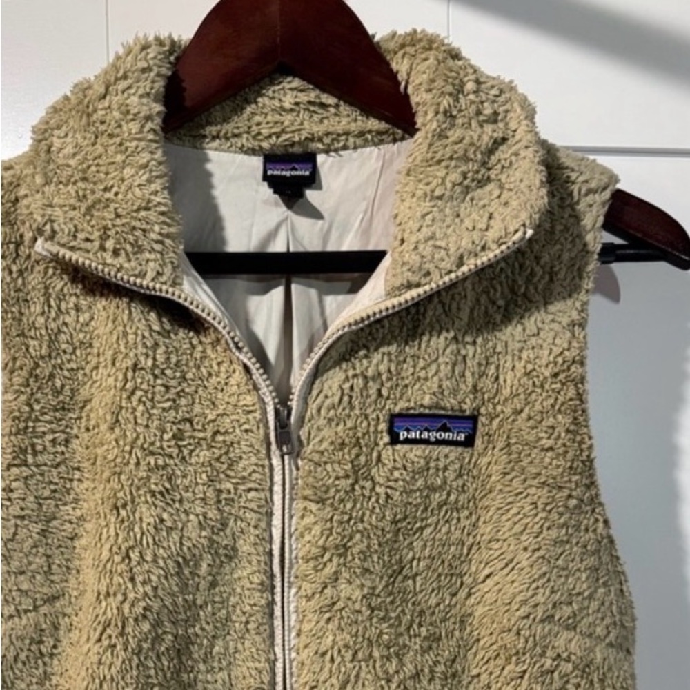 Patagonia Women's Los Gatos Fleece Vest Medium, Sherpa, Full Zip, Pampas Tan